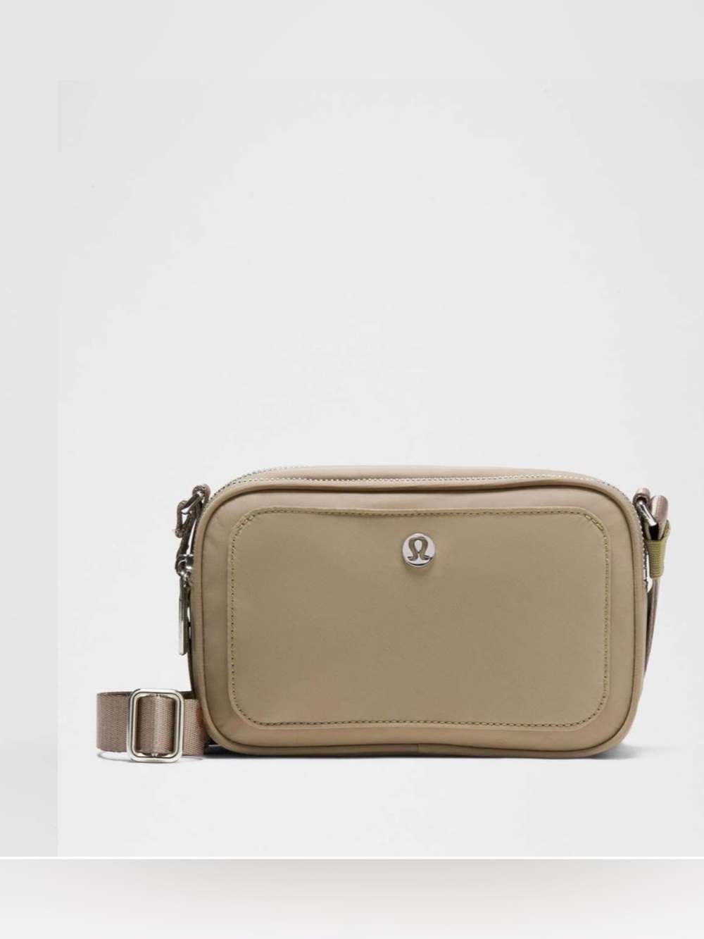 Lululemon Crossbody Camera Bag 2L
ARTF